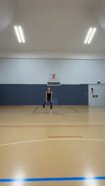 Mir sind fliissig am Üebe für d‘Turnunterhaltig am 27./28. März!💪🏻😎 Es lohnt sich (würklich)! Hol dir doch dis Ticket jetzt scho, demit das sicher nöd verpasssisch!😉
#turnunterhaltig#altwildundgrimmig#vorbereitige#stvsommeri