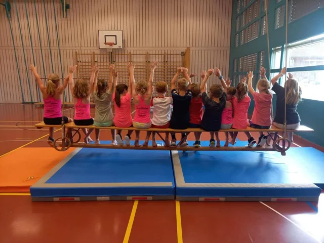 dSchnupperwuche vo üsne Jugendriege isch bereits scho wieder verbii und mir blicked uf e tolli Wuche, mit vielne tolle Turnstunde zrugg!🤩💪🏻😎 Bsunders gfreut het üs, dass i allne Riege vieli neui Kids uf Bsuech gsi sind und mir freued üs sehr, dass üsen Verein eso wachse wird!🥳

#schnupperwuche#jugend#wachse#tollischesgsi#hoppsommeri